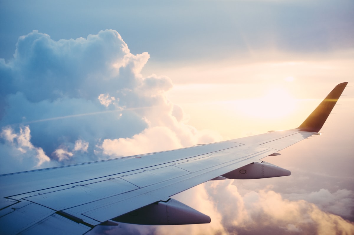 Best No-Annual-Fee Credit Cards for Airport Lounge Access 2026
